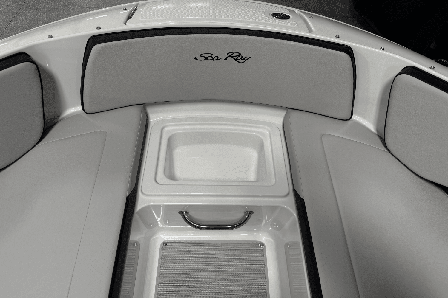 2025 Sea Ray SPX 210 Outboard Image Thumbnail #75