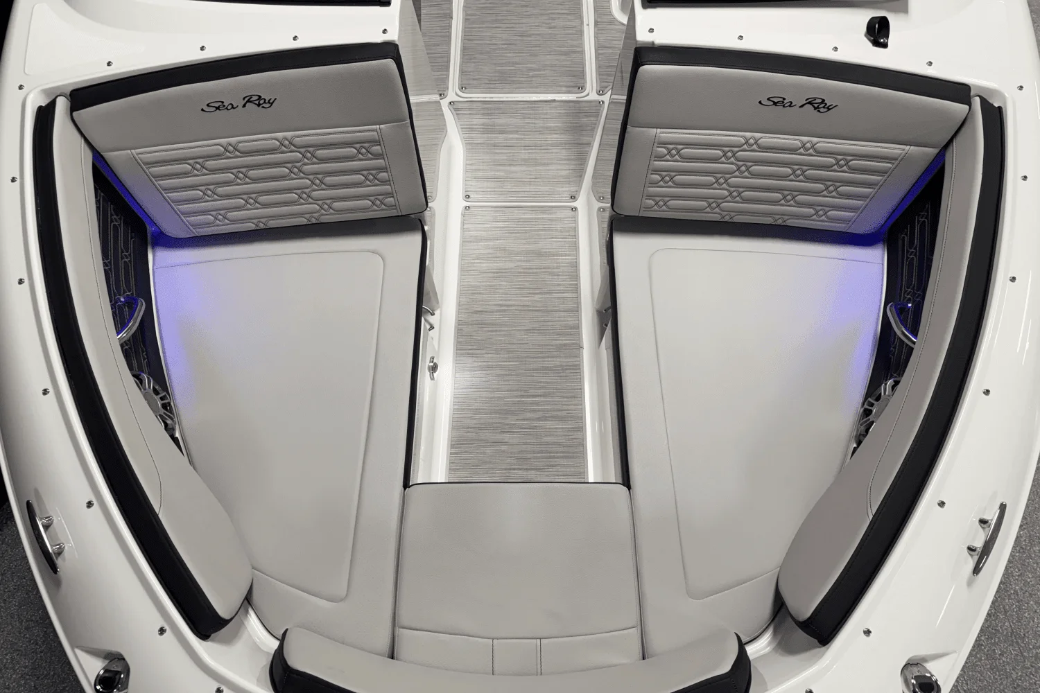 2025 Sea Ray SPX 210 Outboard Image Thumbnail #78