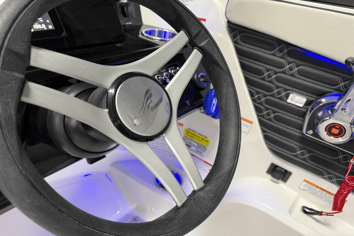 2025 Sea Ray SPX 210 Outboard Image Thumbnail #65