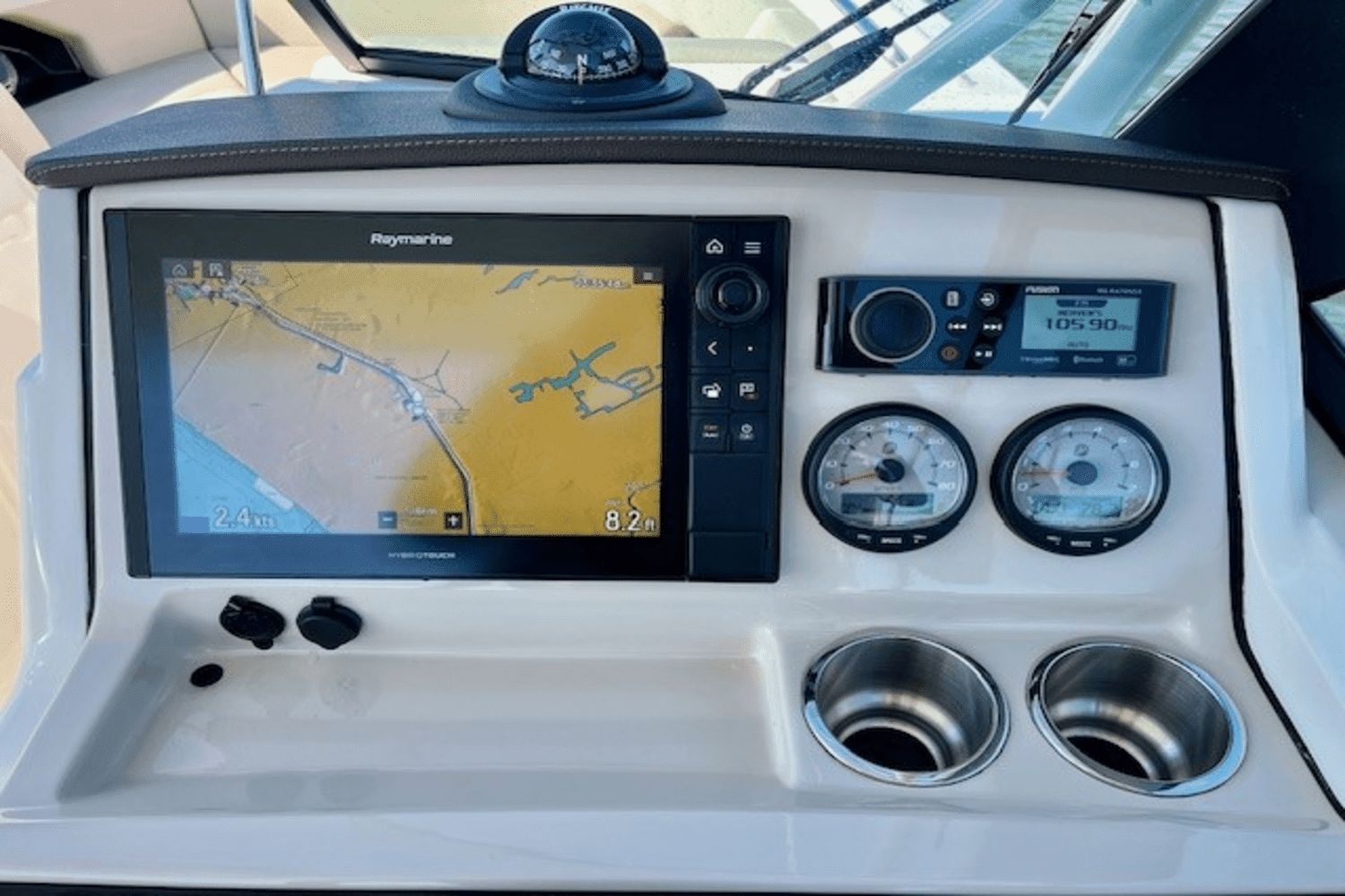 2021 Boston Whaler 240 VANTAGE Image Thumbnail #14