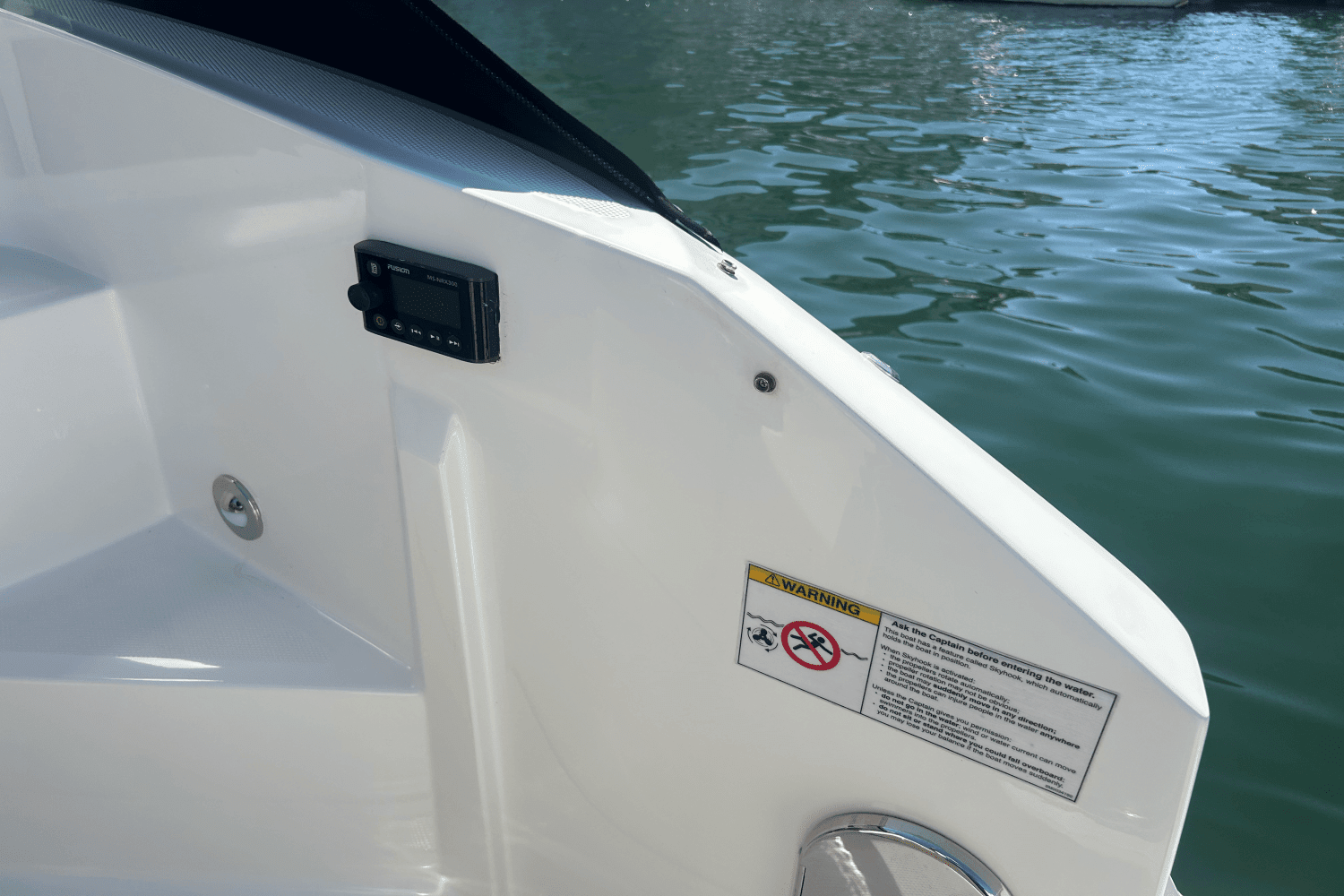 2023 Sea Ray 320 DA OB Image Thumbnail #30