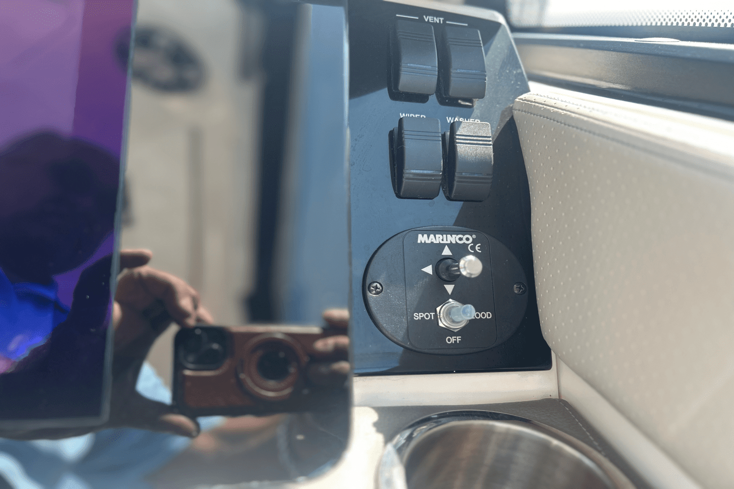 2023 Sea Ray 320 DA OB Image Thumbnail #32