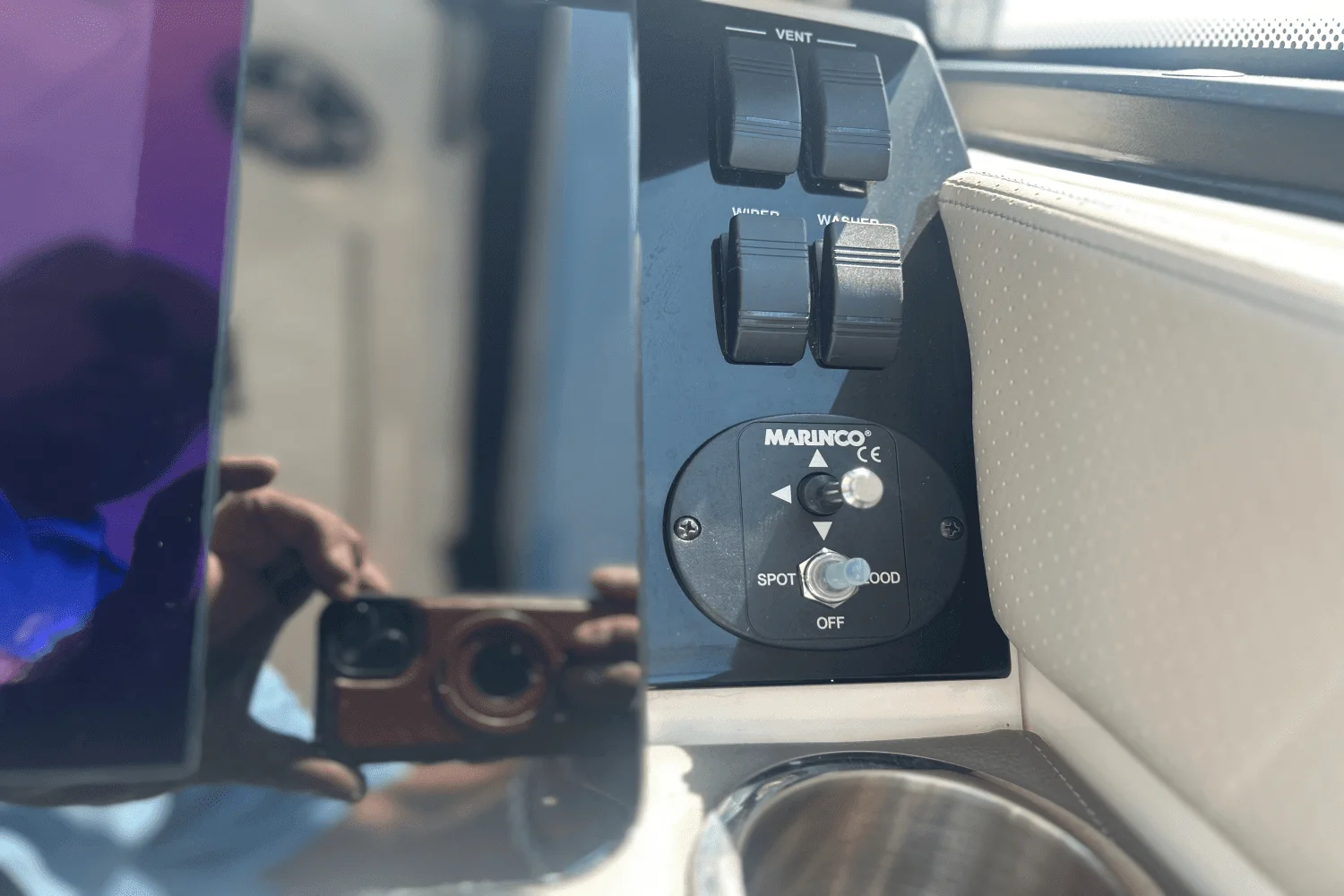 2023 Sea Ray 320 DA OB Image Thumbnail #32