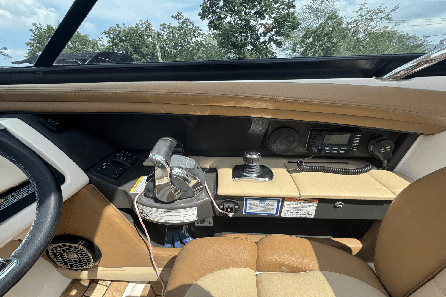 2015 Sea Ray 350 SLX Image Thumbnail #20