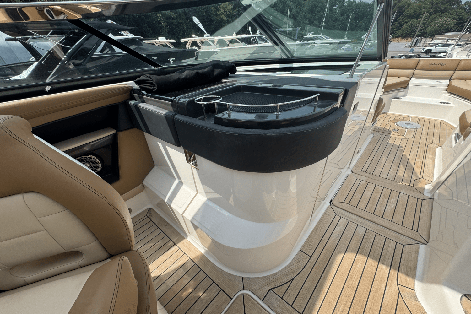 2015 Sea Ray 350 SLX Image Thumbnail #22