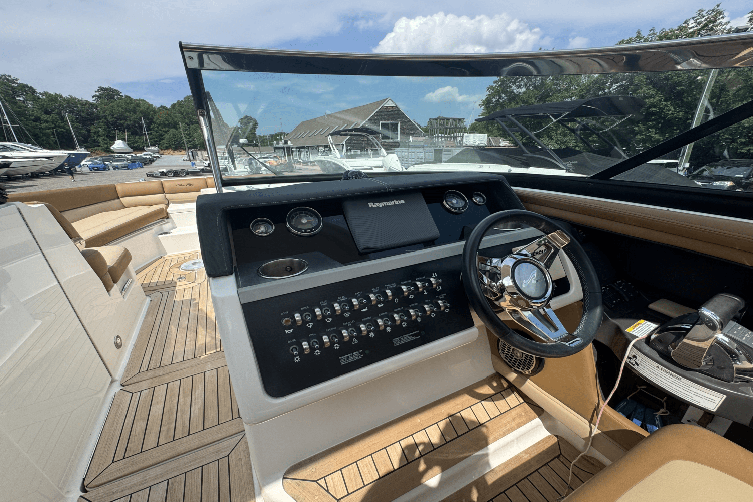 2015 Sea Ray 350 SLX Image Thumbnail #21