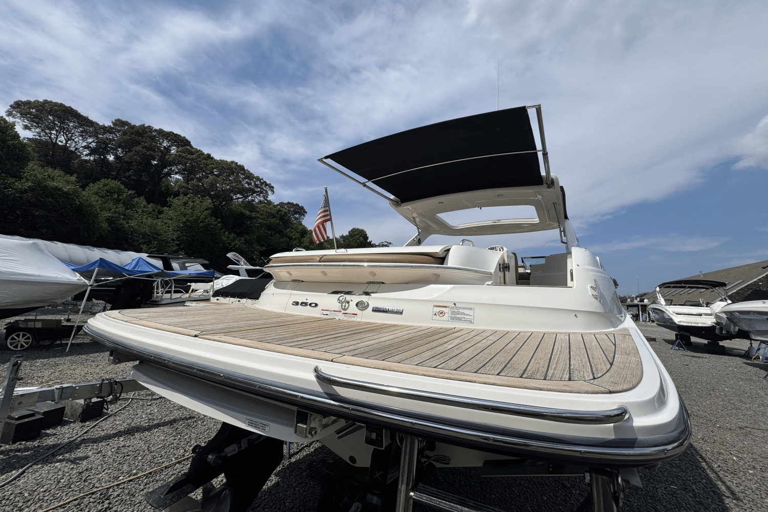 2015 Sea Ray 350 SLX Image Thumbnail #3