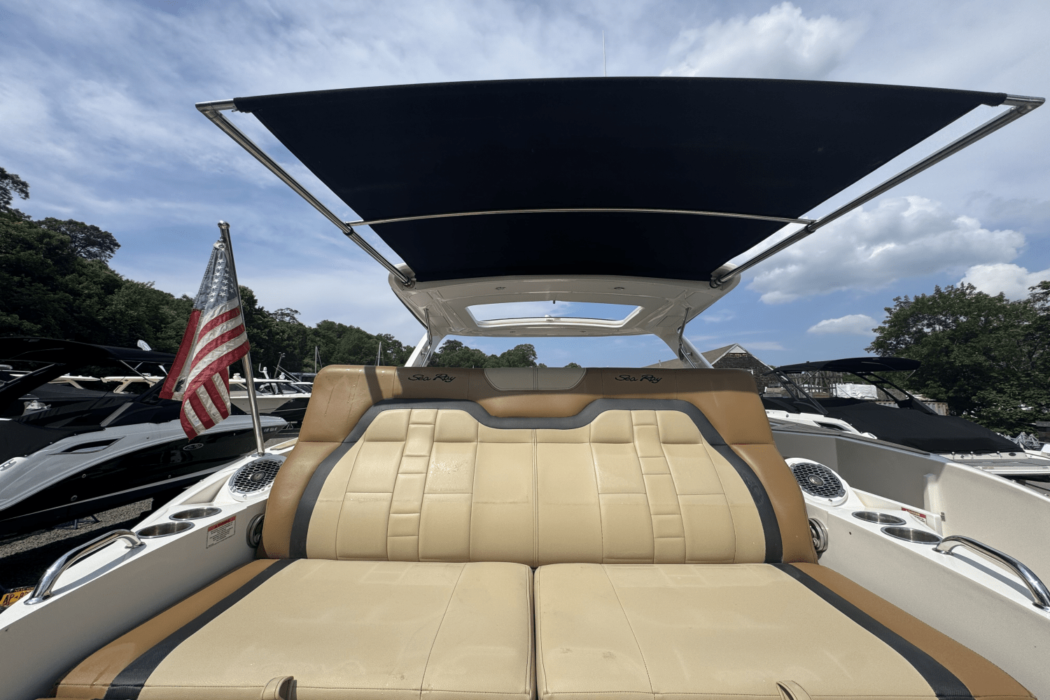 2015 Sea Ray 350 SLX Image Thumbnail #7