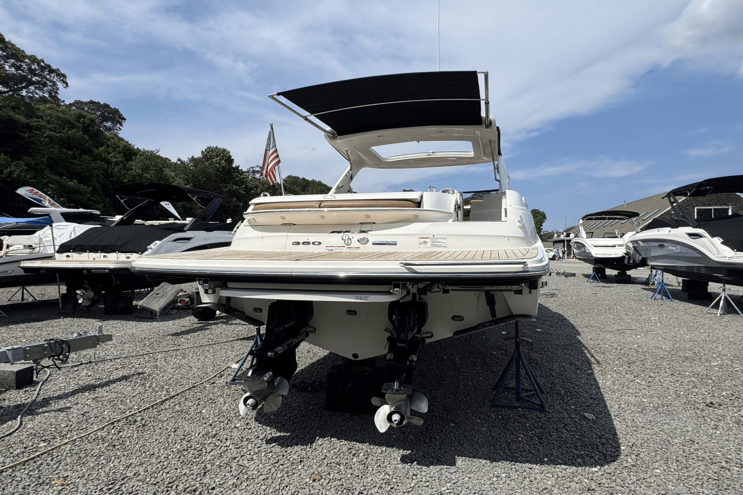 2015 Sea Ray 350 SLX Image Thumbnail #2