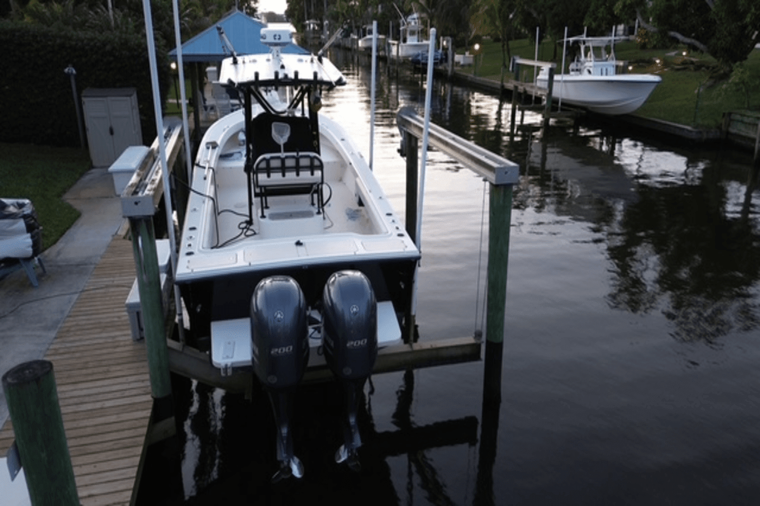 2000 Parker Marine 2501 Image Thumbnail #3