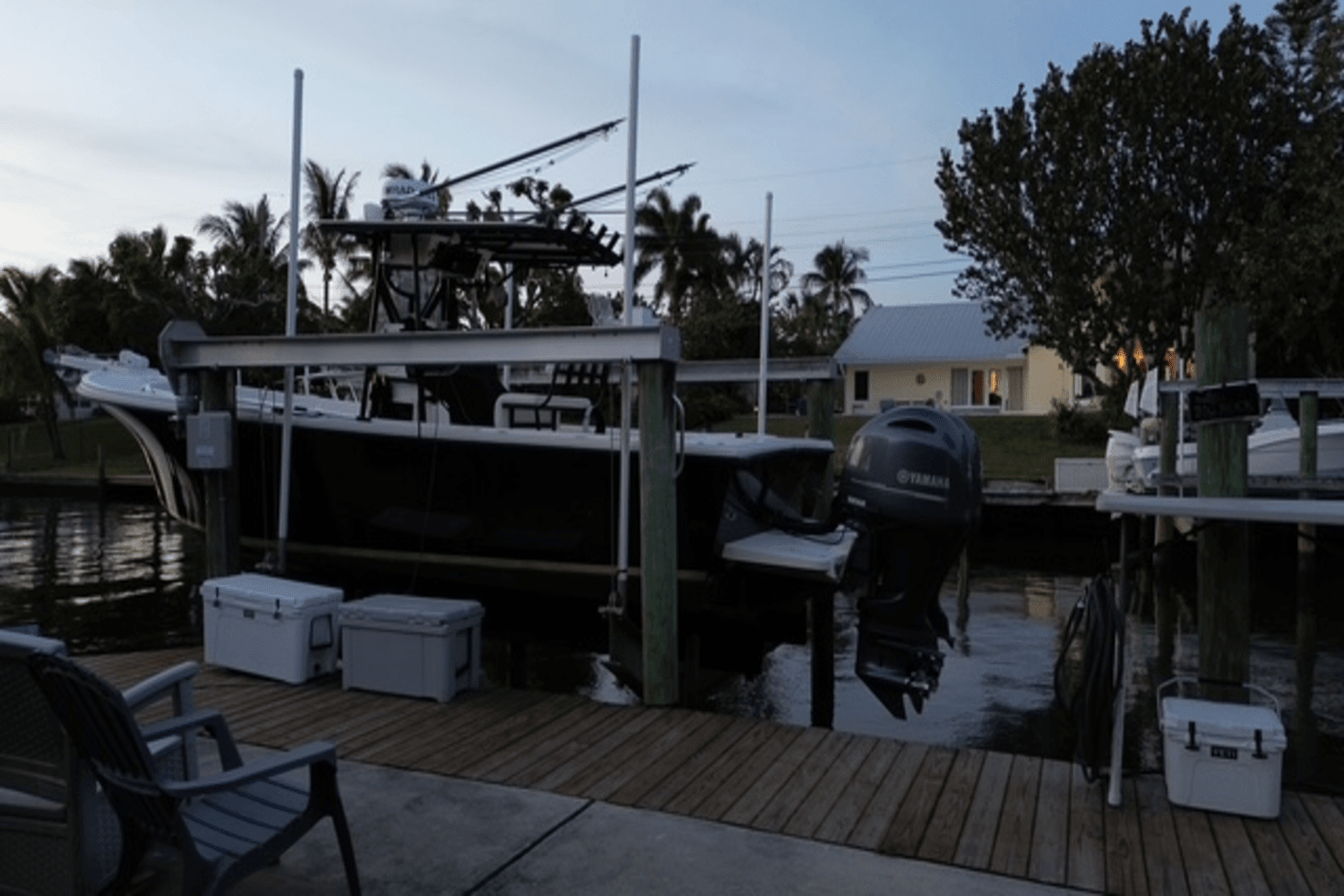 2000 Parker Marine 2501 Image Thumbnail #5