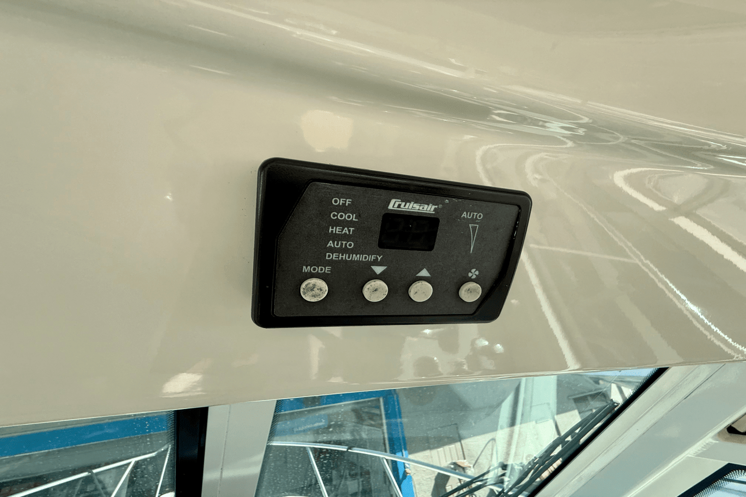 2015 Boston Whaler 345 CONQUEST Image Thumbnail #33