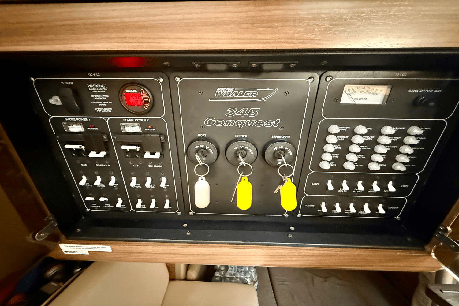 2015 Boston Whaler 345 CONQUEST Image Thumbnail #41