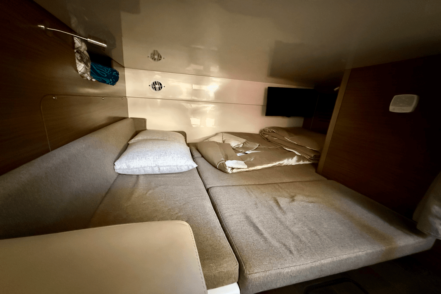 2015 Boston Whaler 345 CONQUEST Image Thumbnail #43