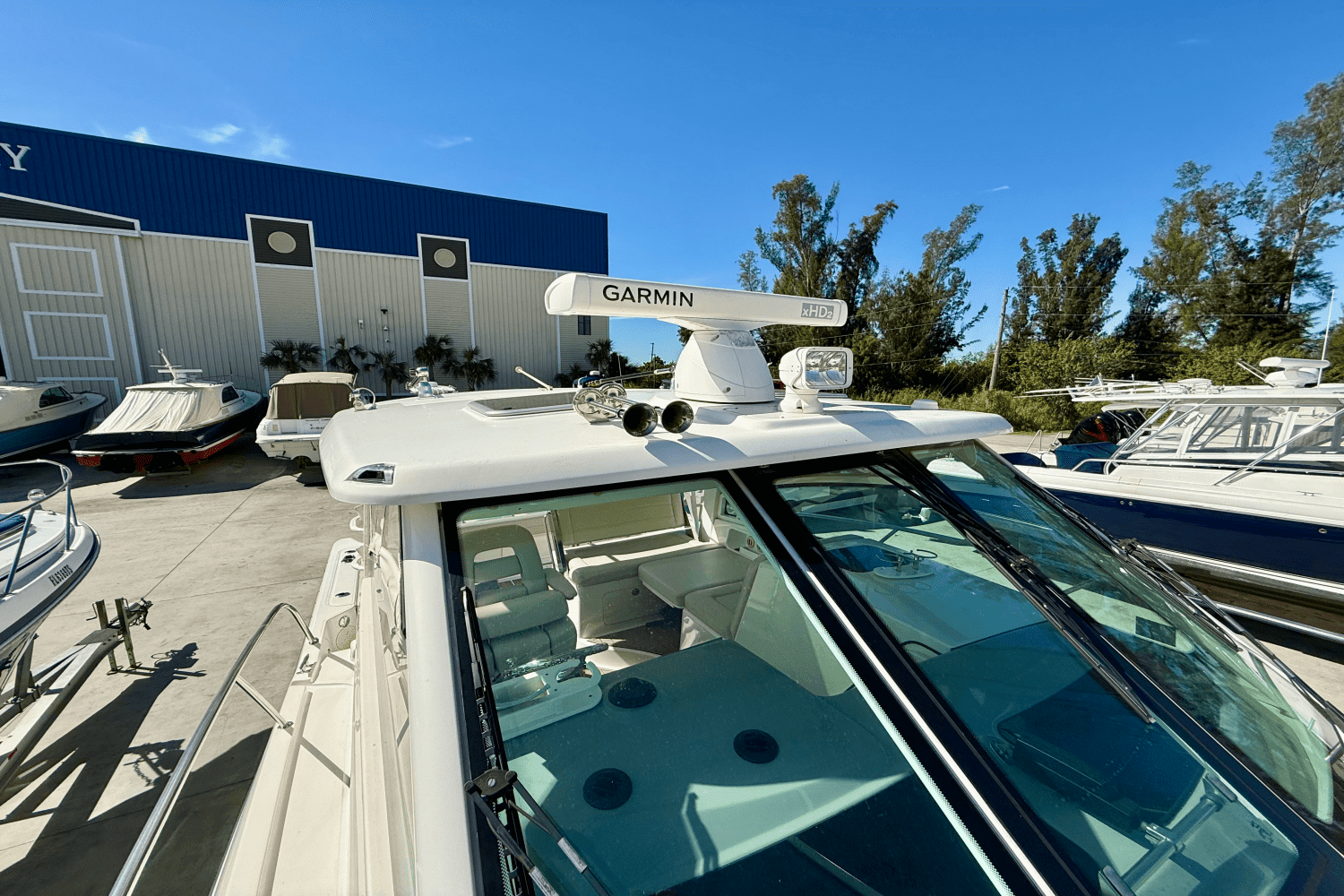 2015 Boston Whaler 345 CONQUEST Image Thumbnail #7