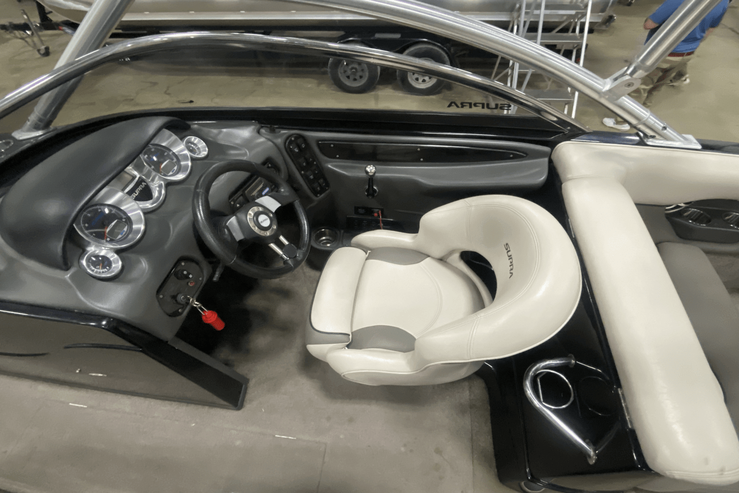 2009 Supra
                                                             24SSV WORLDS EDITION Image Thumbnail #27