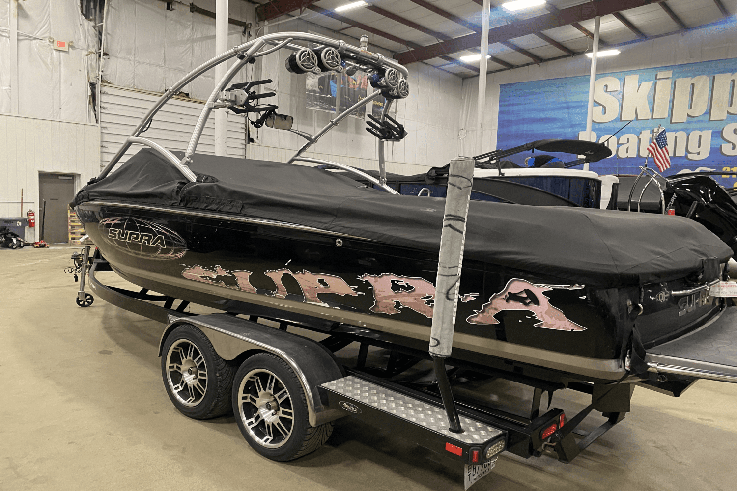 2009 Supra
                                                             24SSV WORLDS EDITION Image Thumbnail #9