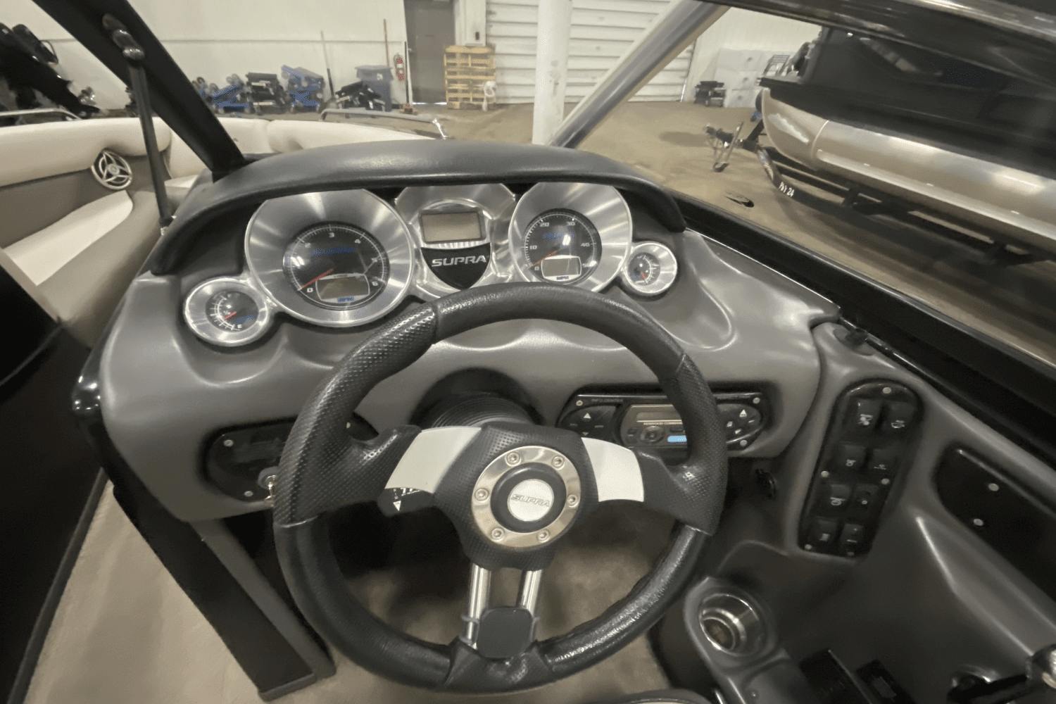 2009 Supra
                                                             24SSV WORLDS EDITION Image Thumbnail #26
