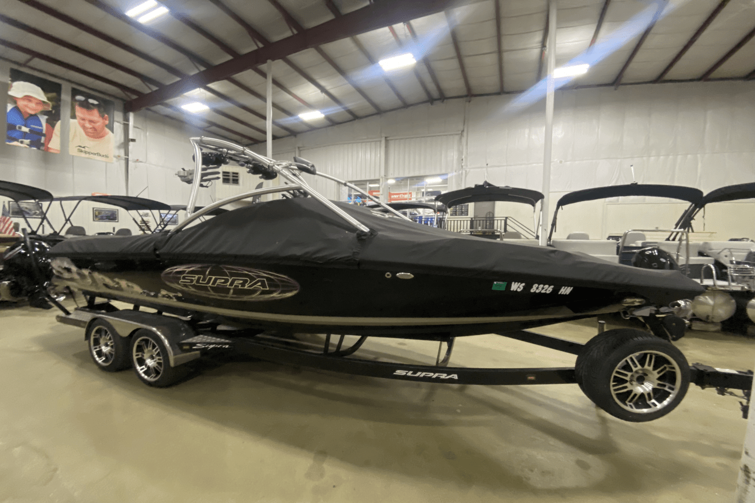2009 Supra
                                                             24SSV WORLDS EDITION Image Thumbnail #4
