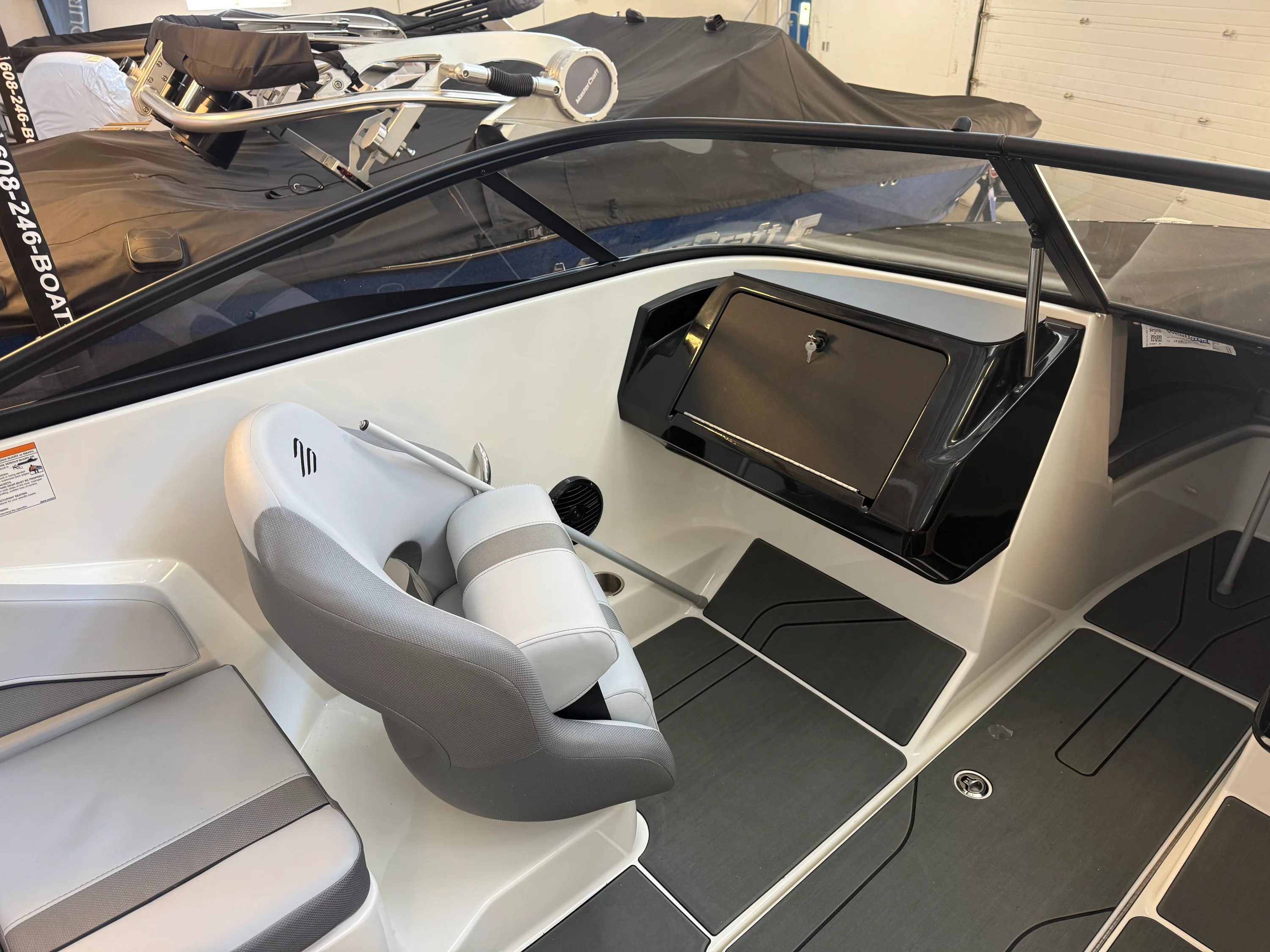2025 Bayliner V20I Image Thumbnail #8