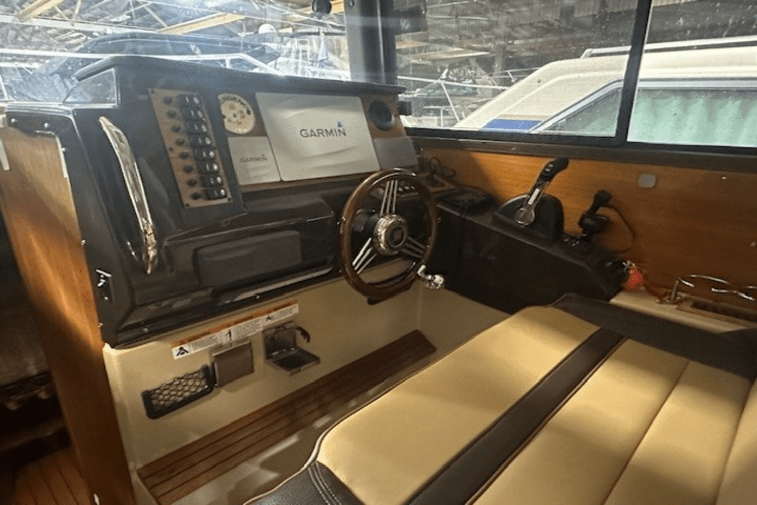 2019 Ranger
                                                             R27 LE Image Thumbnail #13