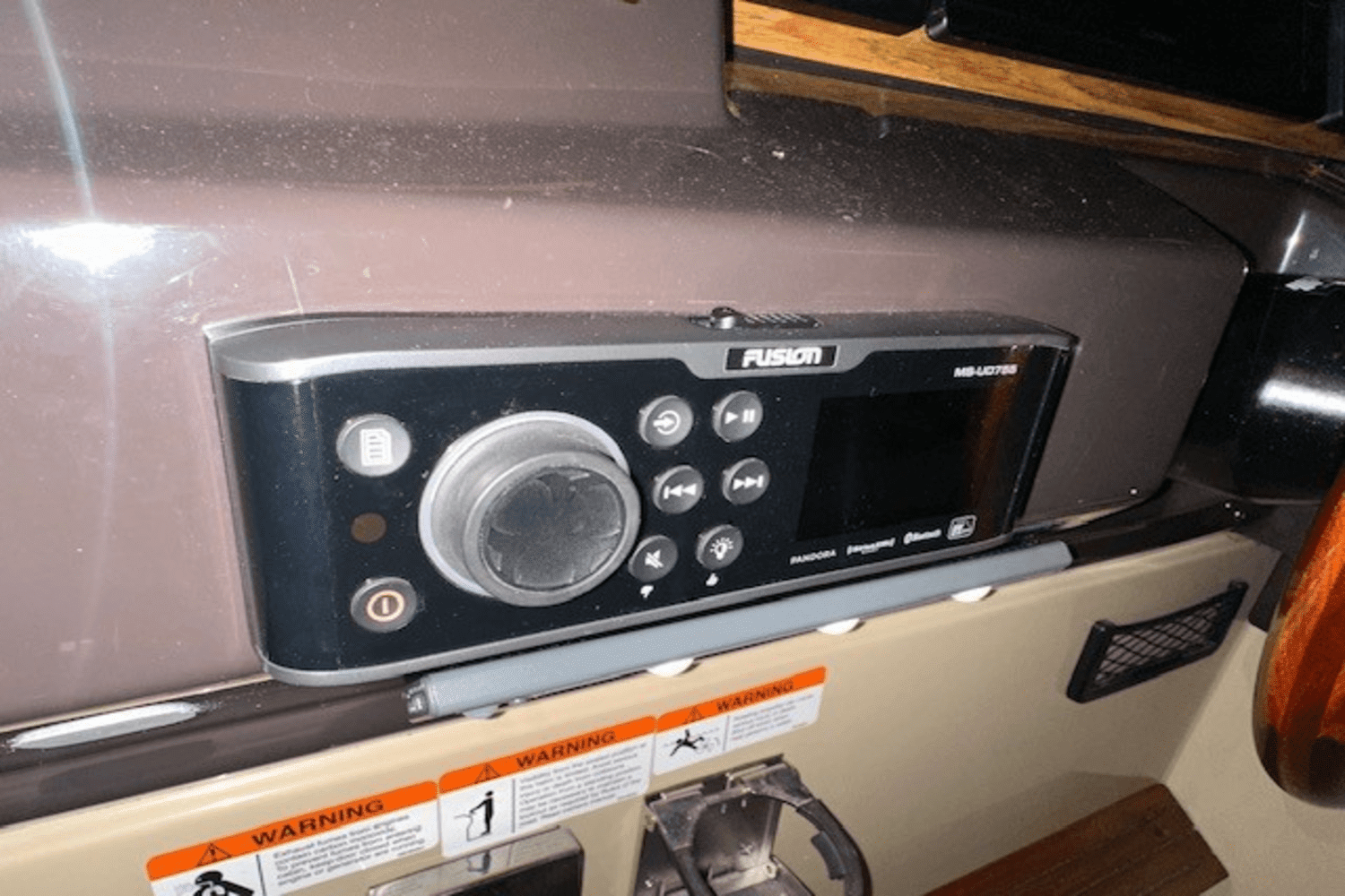 2019 Ranger
                                                             R27 LE Image Thumbnail #21