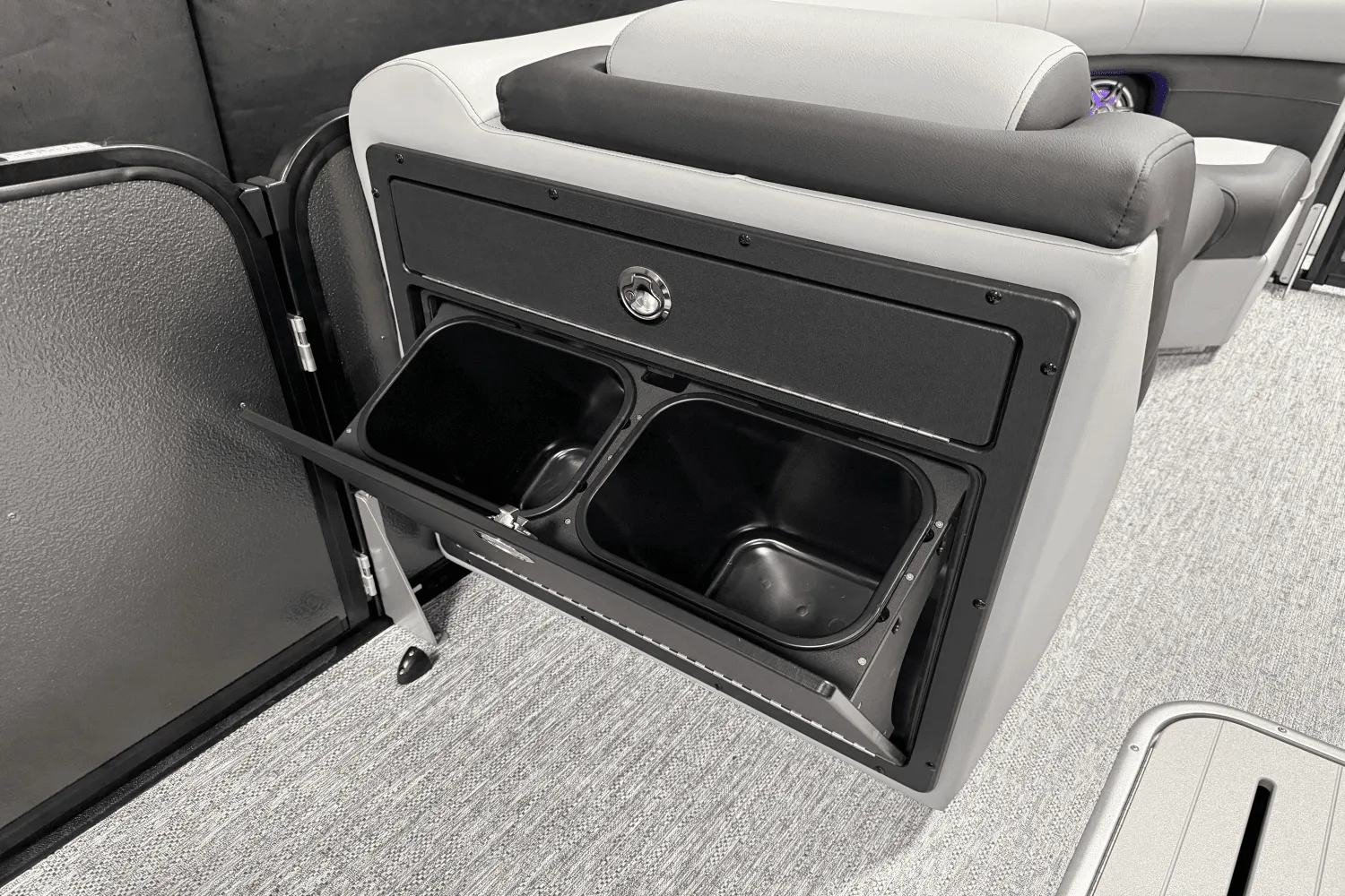 2025 Premier 230 Sunsation Image Thumbnail #64