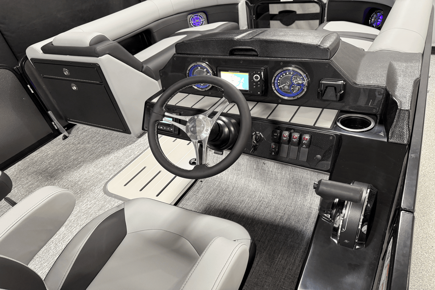 2025 Premier 230 Sunsation Image Thumbnail #11