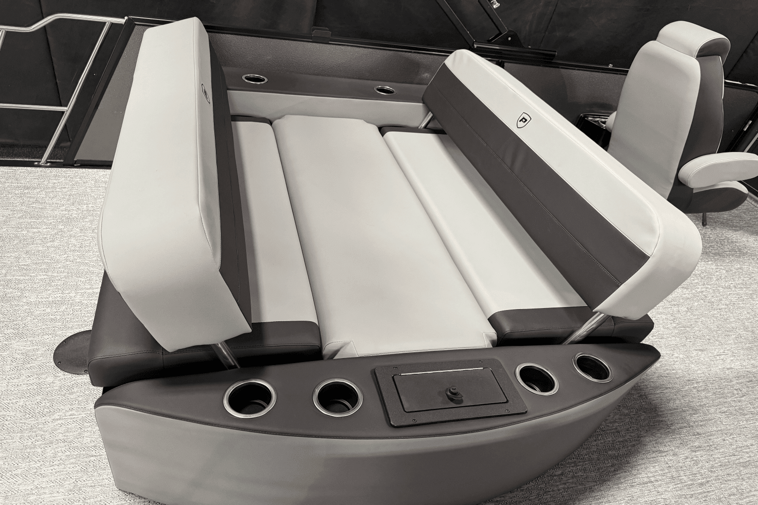 2025 Premier 230 Sunsation Image Thumbnail #30