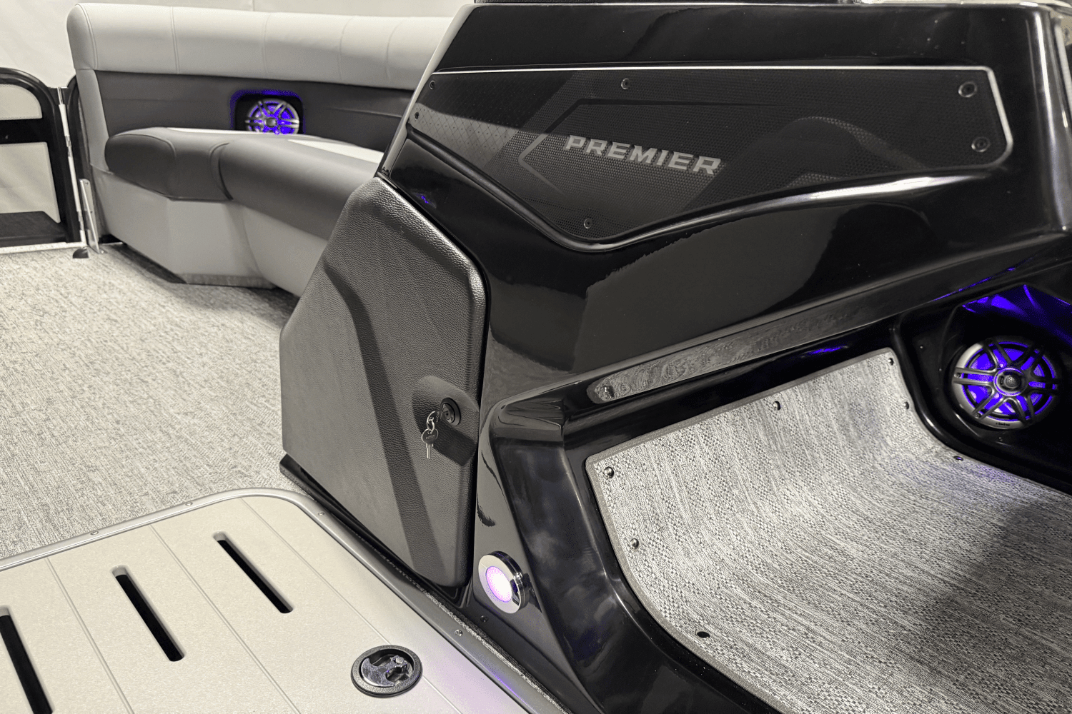 2025 Premier 230 Sunsation Image Thumbnail #60