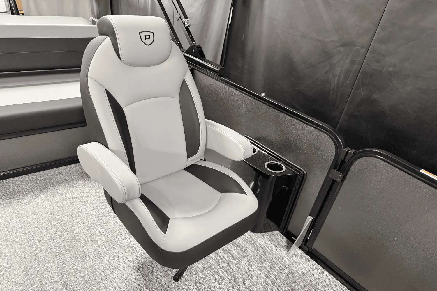 2025 Premier 230 Sunsation Image Thumbnail #39