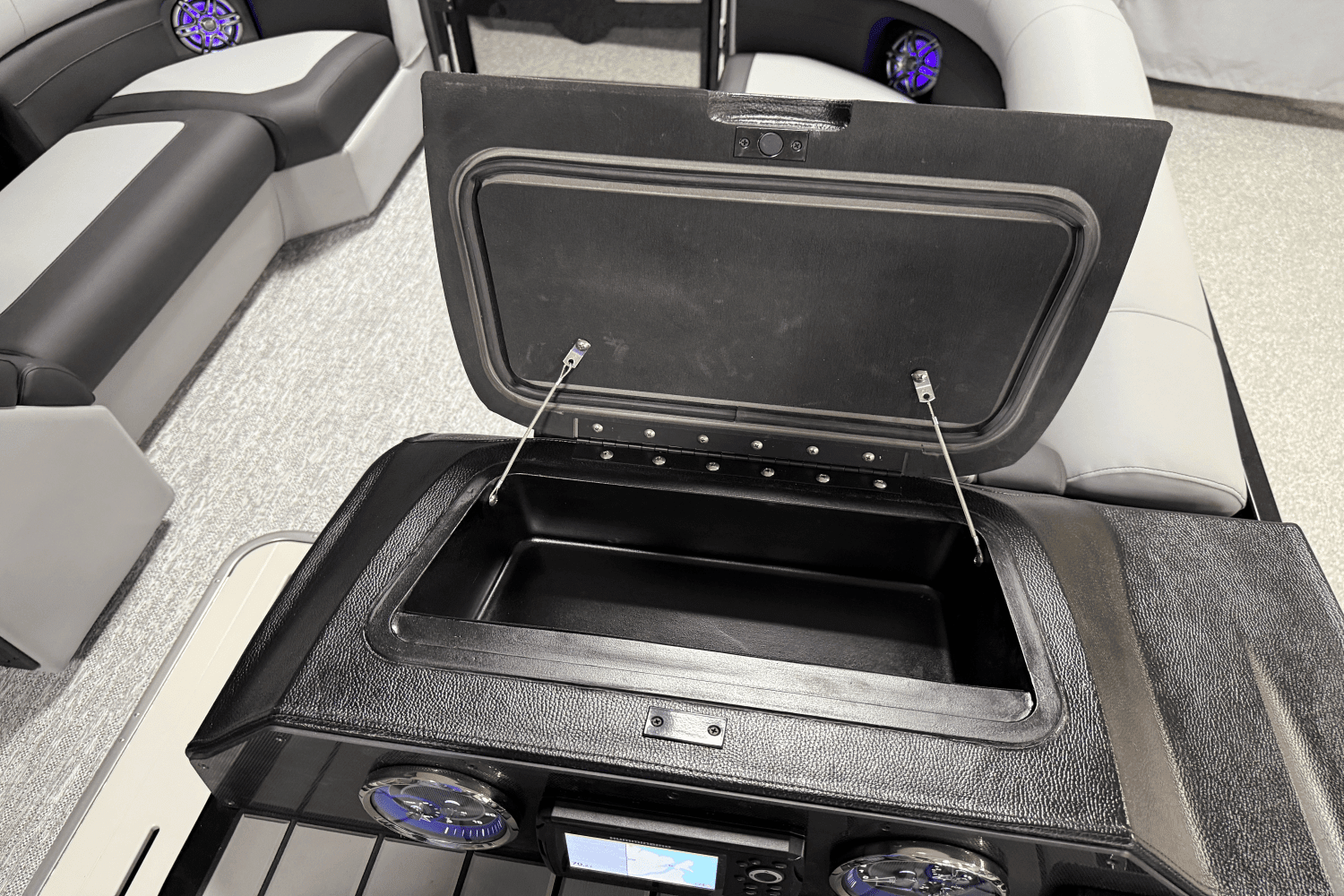 2025 Premier 230 Sunsation Image Thumbnail #58