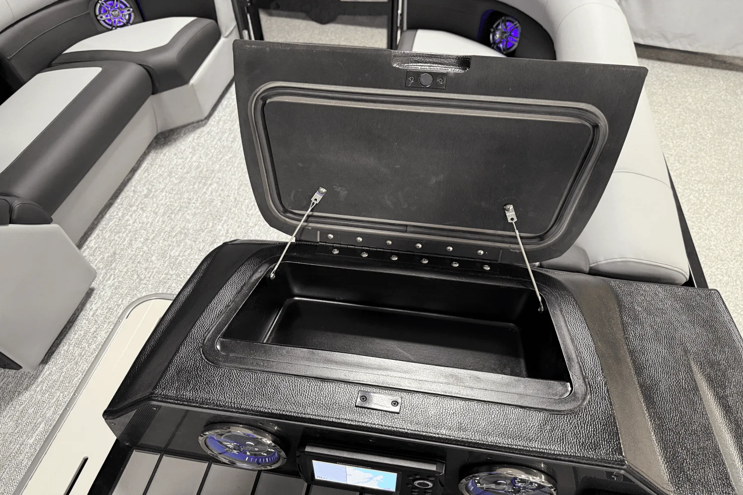 2025 Premier 230 Sunsation Image Thumbnail #58