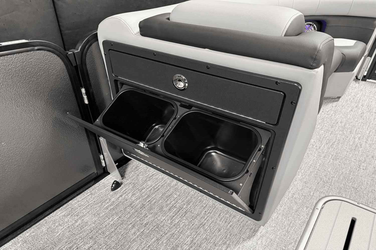 2025 Premier 230 Sunsation Image Thumbnail #64