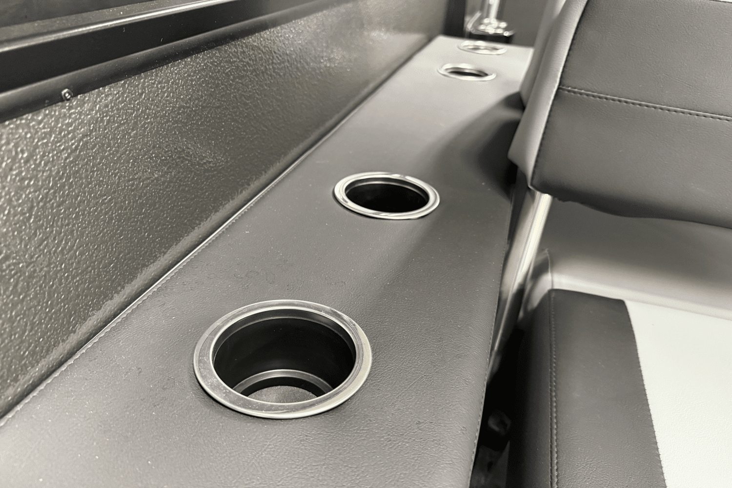 2025 Premier 230 Sunsation Image Thumbnail #27