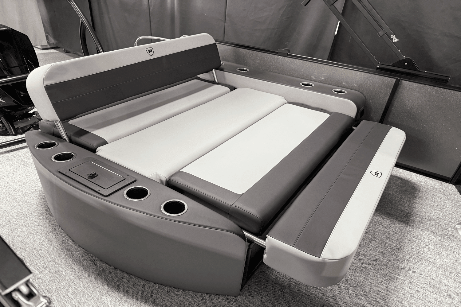 2025 Premier 230 Sunsation Image Thumbnail #31