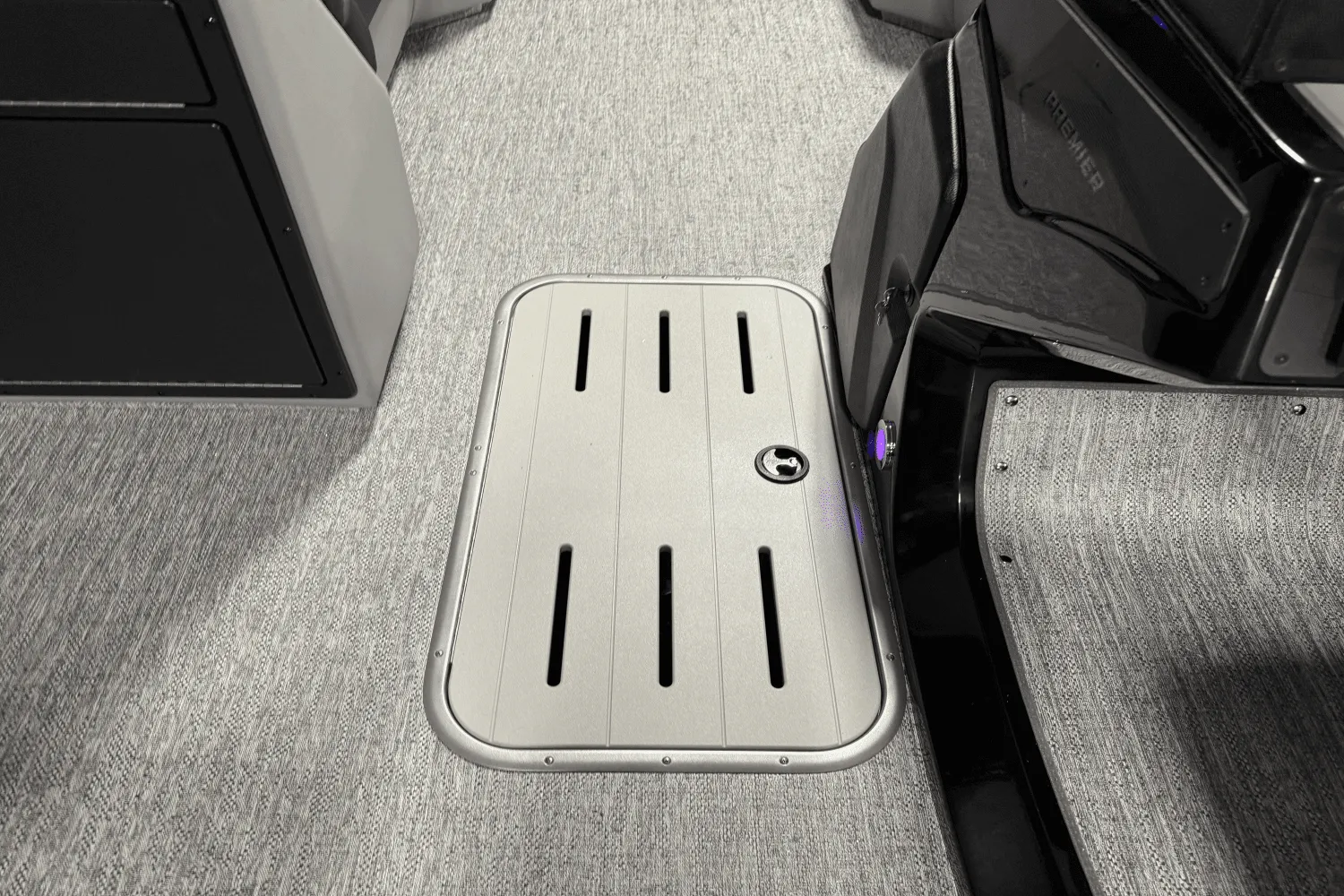 2025 Premier 230 Sunsation Image Thumbnail #41