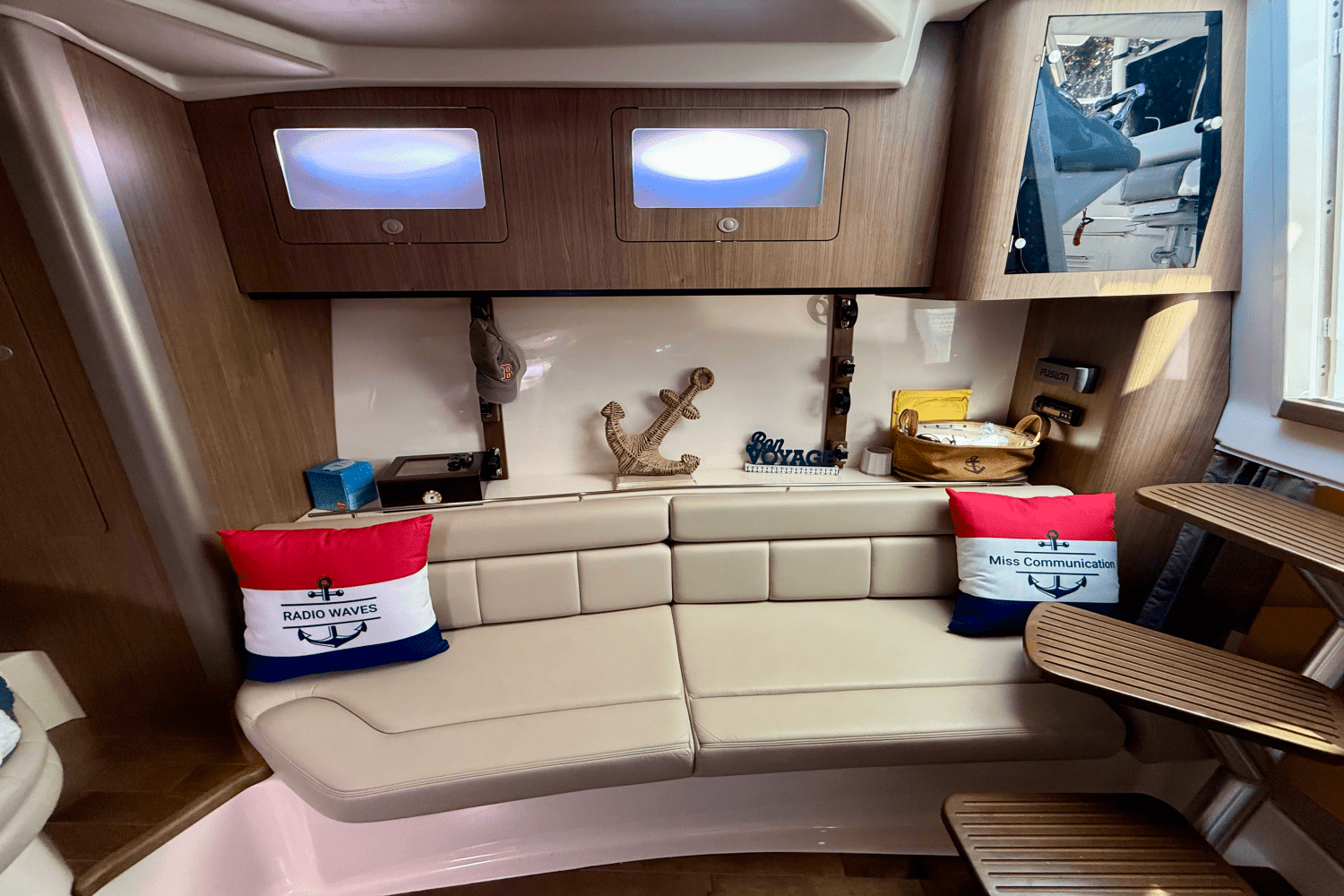 2013 Boston Whaler 345 CONQUEST Image Thumbnail #39