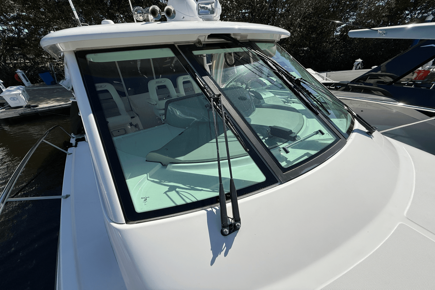 2013 Boston Whaler 345 CONQUEST Image Thumbnail #10