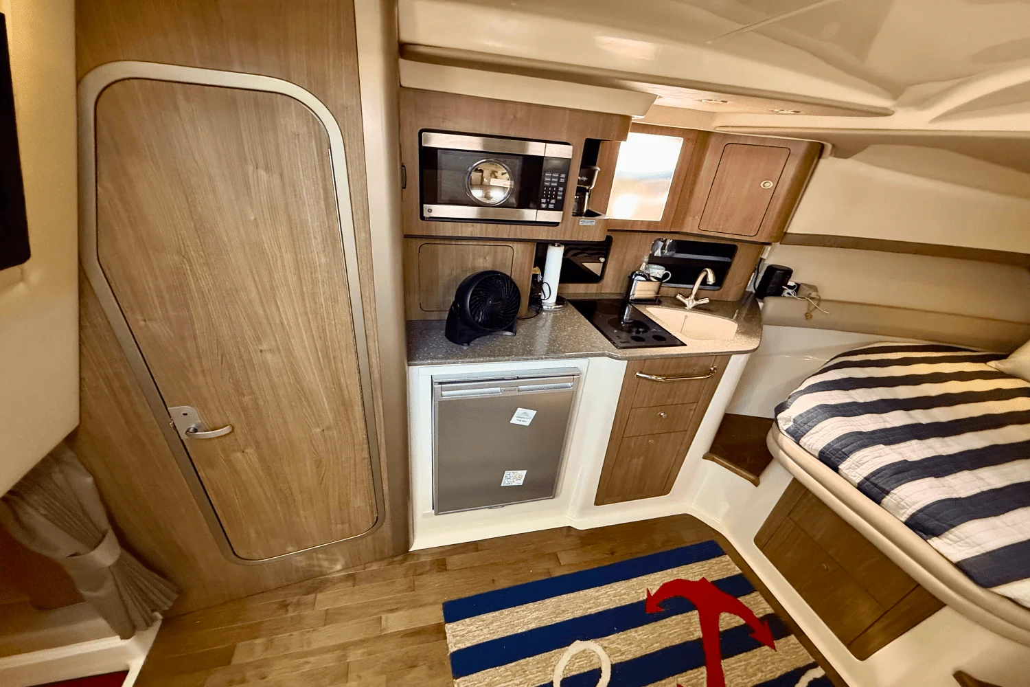 2013 Boston Whaler 345 CONQUEST Image Thumbnail #42