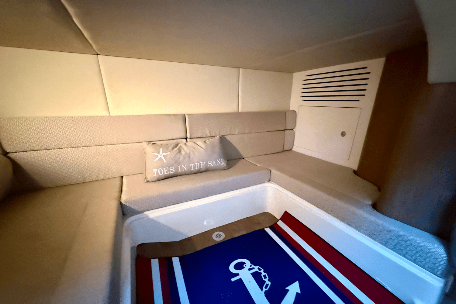 2013 Boston Whaler 345 CONQUEST Image Thumbnail #40