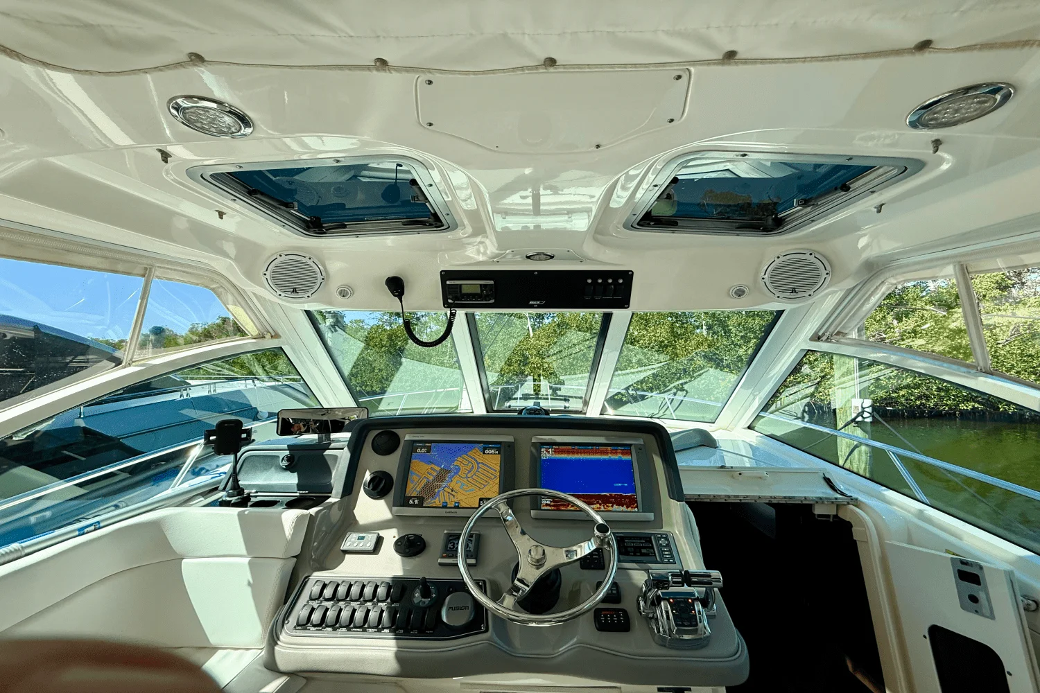 2013 Boston Whaler 345 CONQUEST Image Thumbnail #34