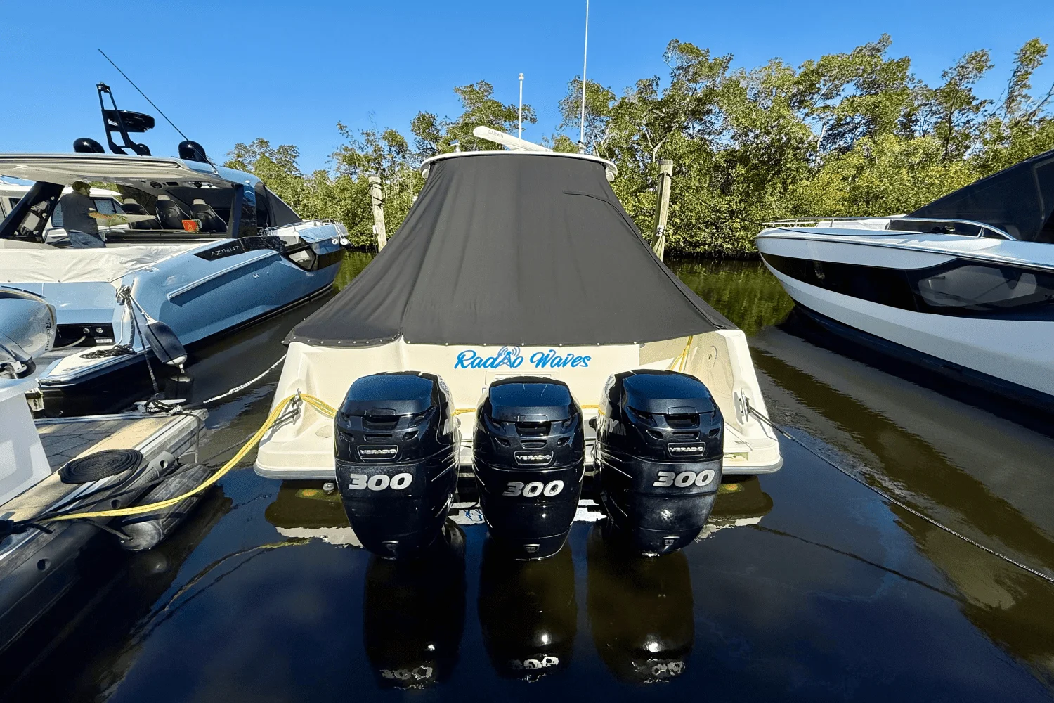 2013 Boston Whaler 345 CONQUEST Image Thumbnail #4