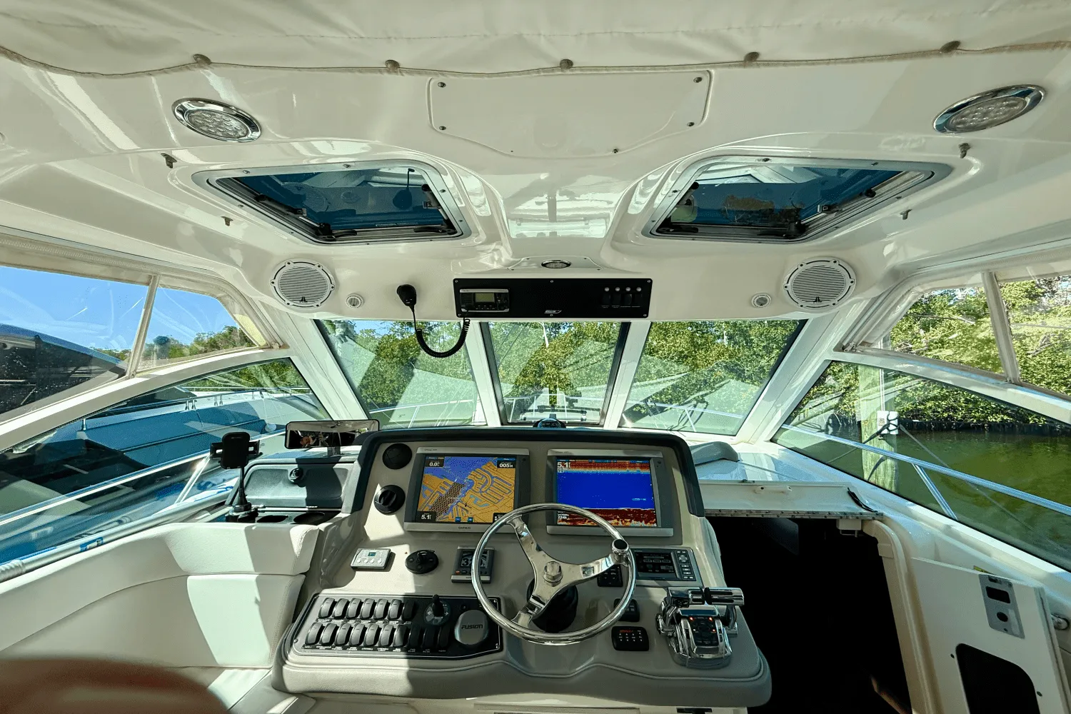2013 Boston Whaler 345 CONQUEST Image Thumbnail #34