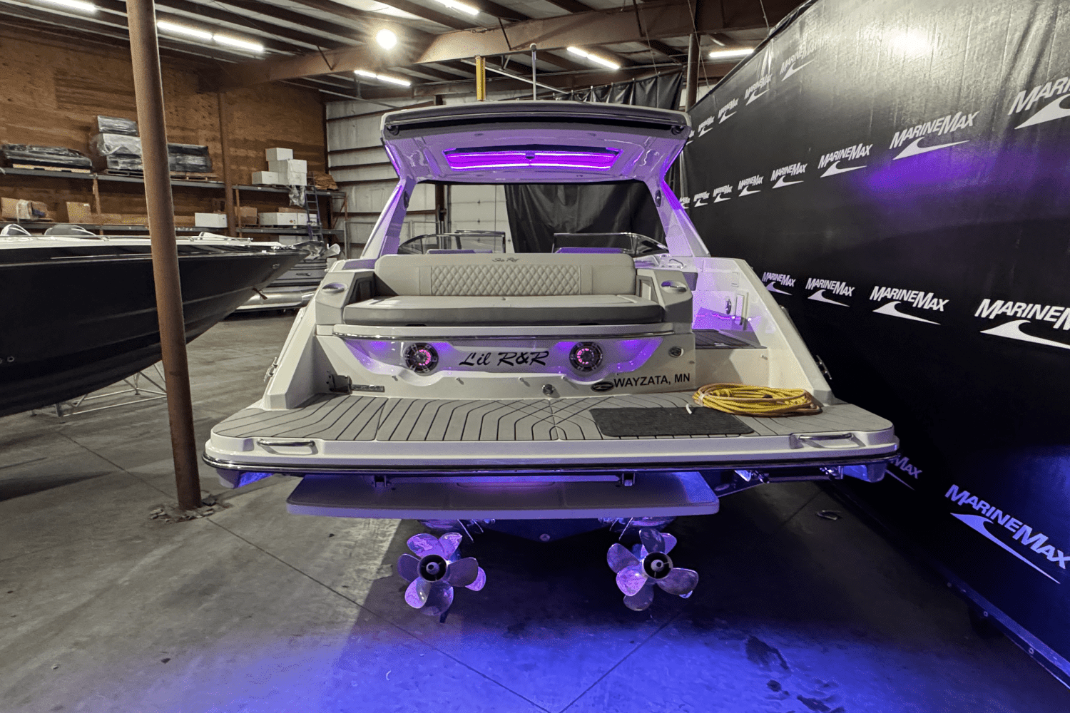 2022 Sea Ray SLX 310 Image Thumbnail #4