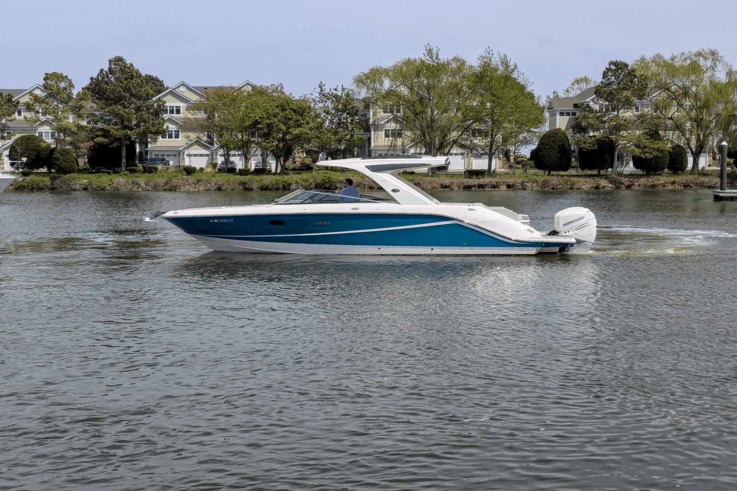 2021 Sea Ray 310 SLX OUTBOARD Image Thumbnail #3
