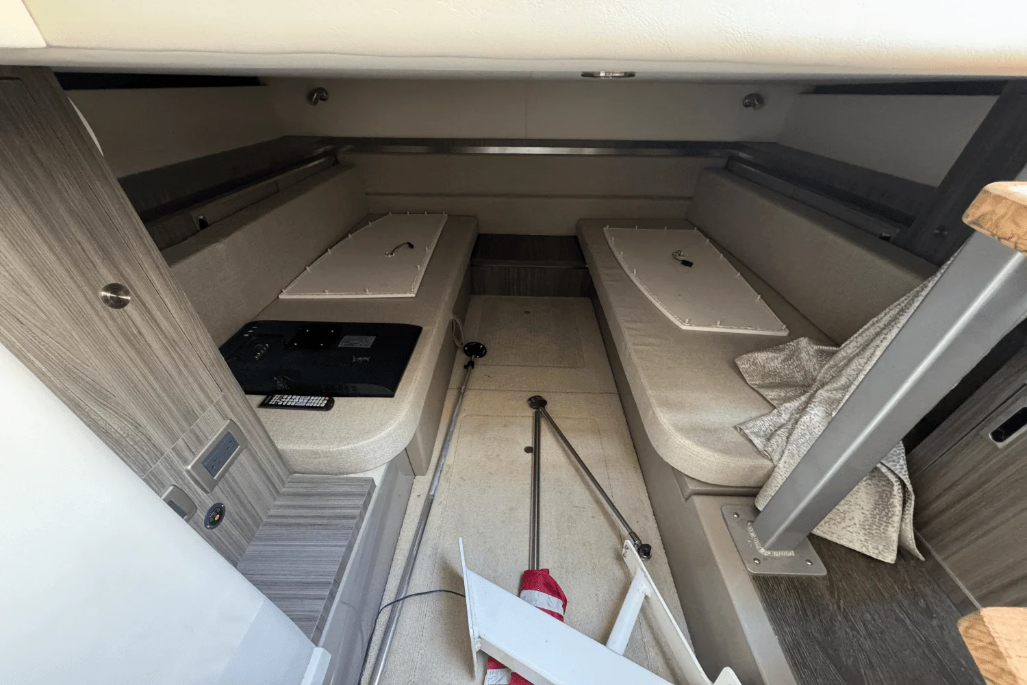 2019 Sea Ray 320 SUNDANCER Image Thumbnail #22