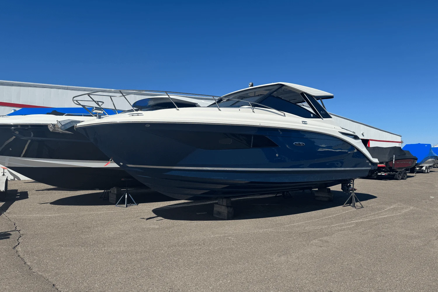 2019 Sea Ray 320 SUNDANCER Image Thumbnail #0