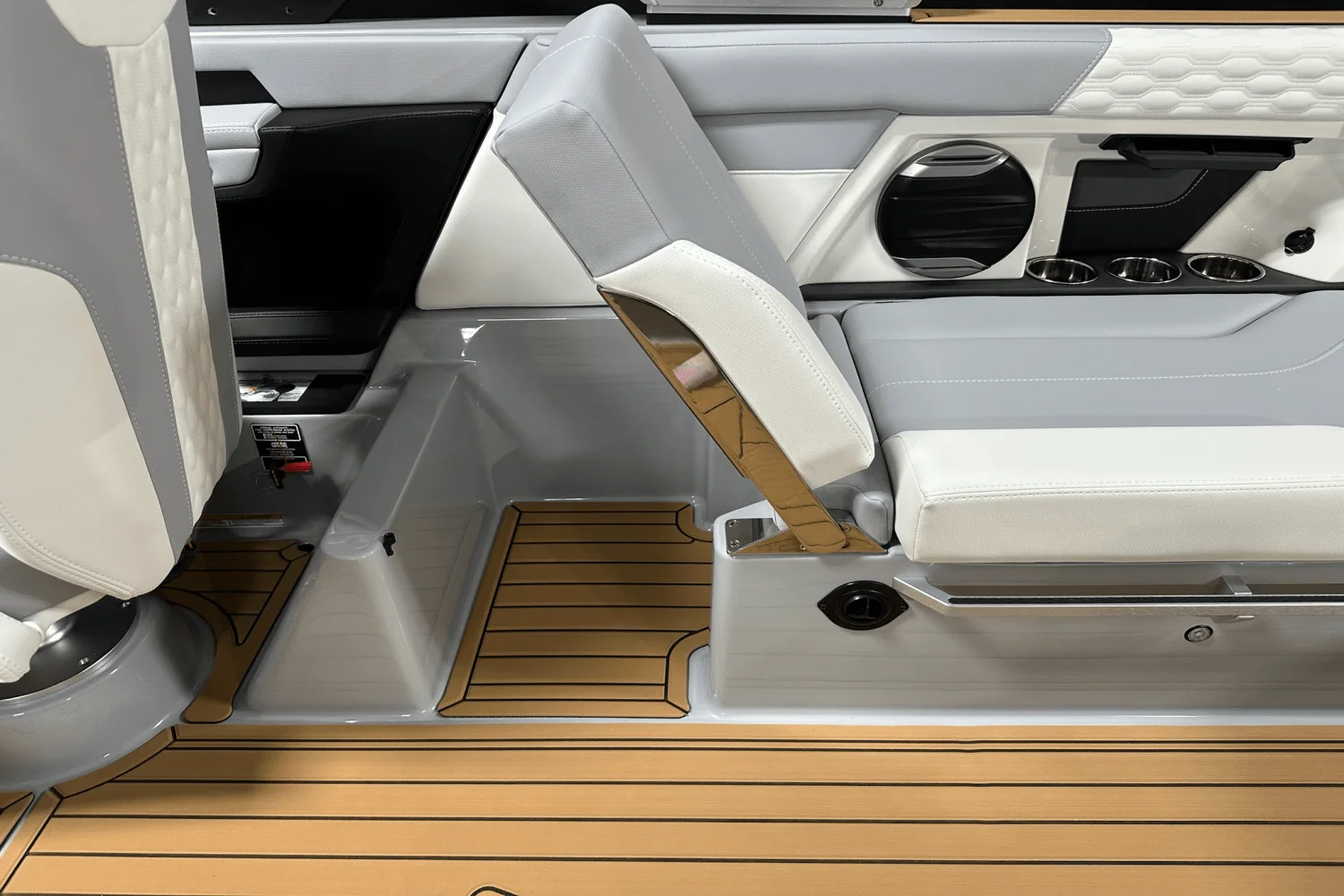 2026 Mastercraft XT24 Image Thumbnail #23