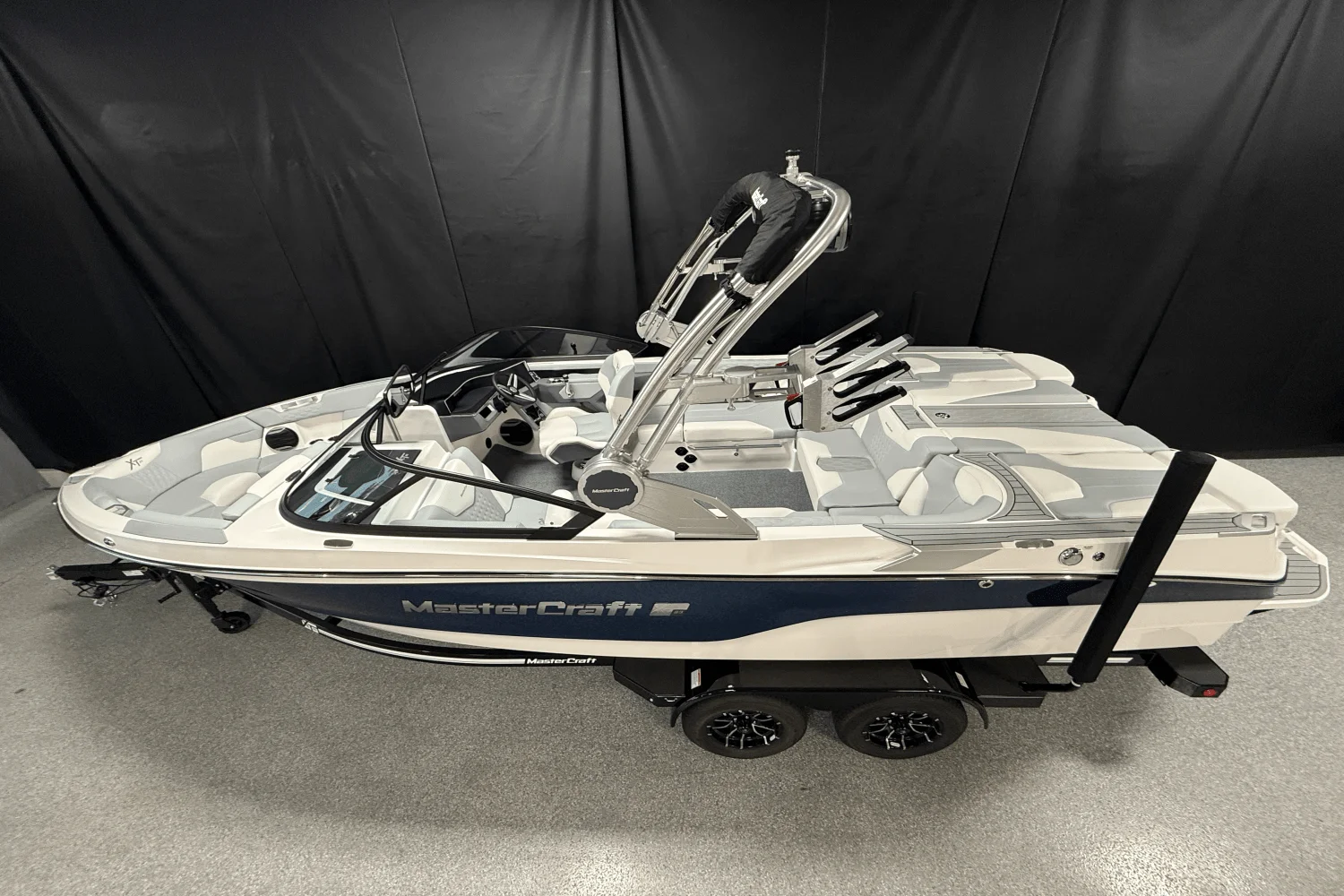 2026 Mastercraft XT23 Image Thumbnail #1